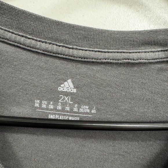 Adidas men’s tee 2xl - Picture 2 of 3
